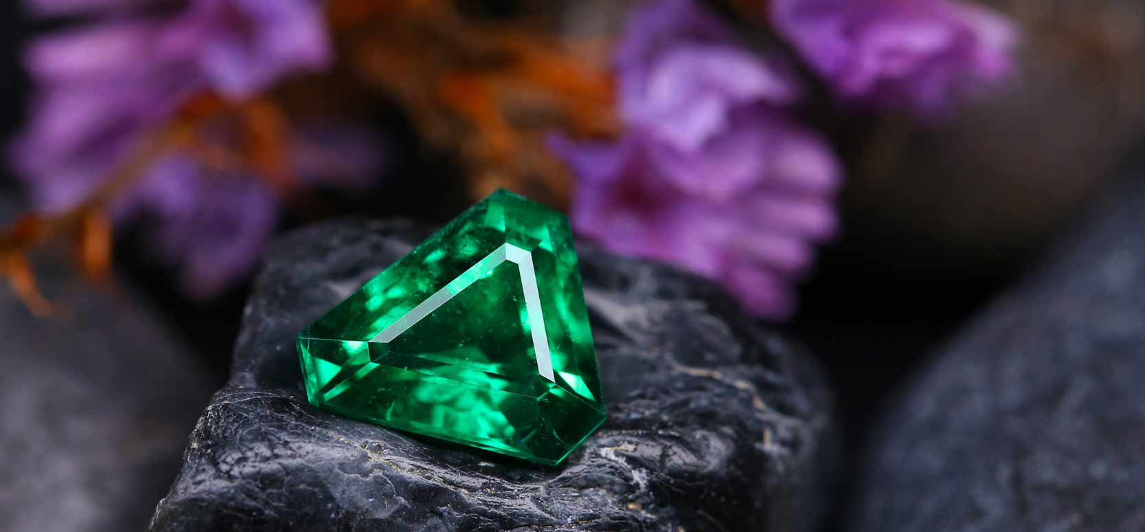 Crystal Emerald Story